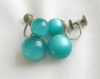 Vintage Turquoise Blue Moonglow Bead Earrings