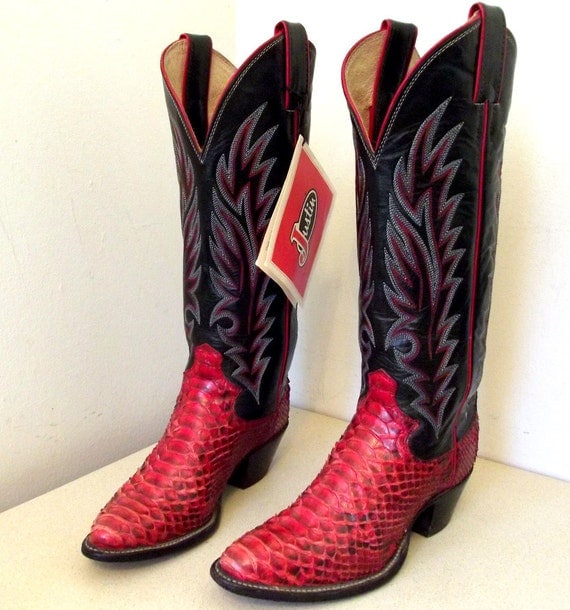 Fantastic Vintage Justin brand Cowboy Boots by honeyblossomstudio