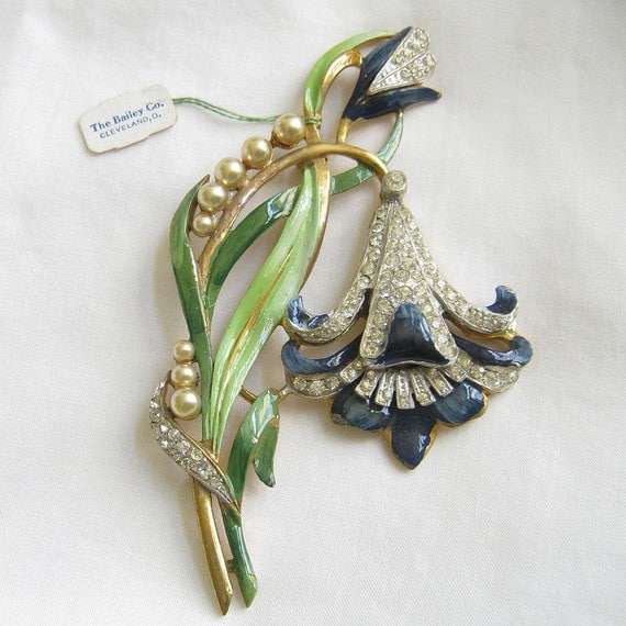 Vintage ART DECO Flower Brooch in Blue and Green Enamel with