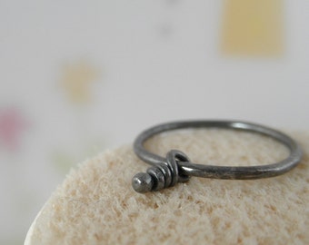 Knot Sterling Silver Ring. Rustic Oxidized. 16 gauge. Size 8.5