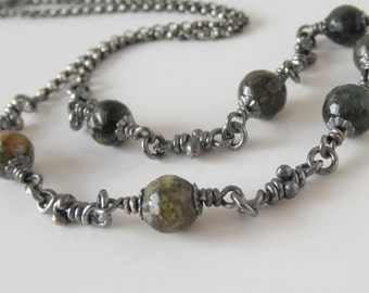 Earthy Quartz Sterling Silver Chain. Faceted Dark Green Moss Beads. Handmade Knots Necklace. Knot Stone Link Chain.