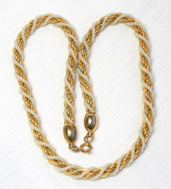 SALE Vintage TRIFARI NECKLACE Twisted Gold tone Chain And Faux