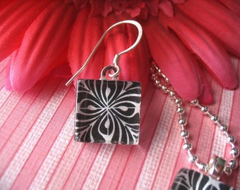 30pc... 16mm glass tiles... Great for earrings or pendants
