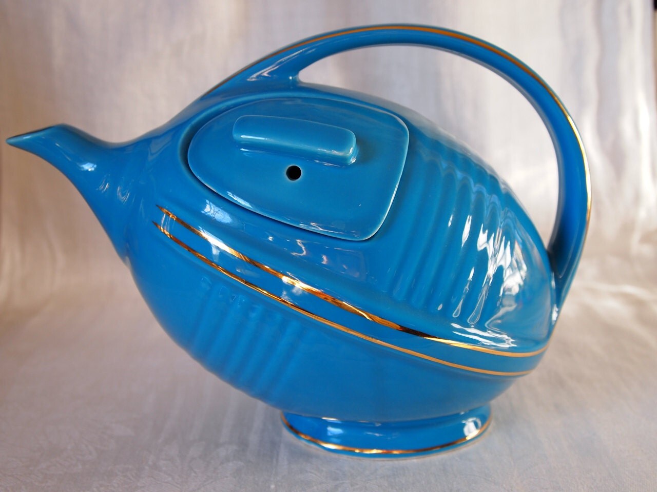 Limited Edition Hall Football Teapot / Colonial Blue & by bugsie