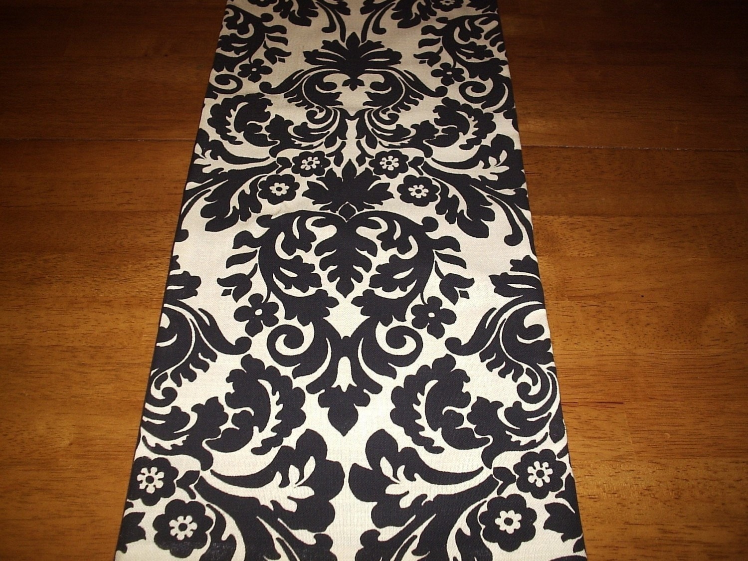 Waverly Black and Ivory Essence Damask Table Runner