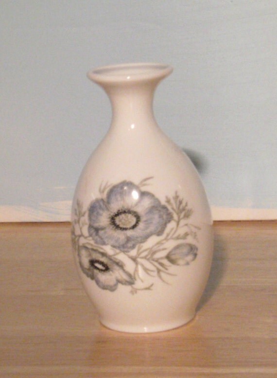 Vintage Wedgwood Vase Bud Vase Susie Cooper Designs Glen
