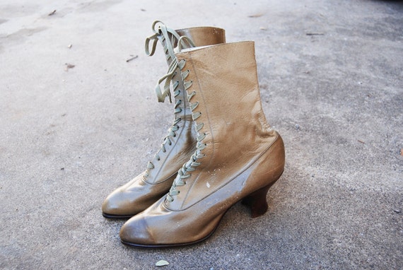 vintage Victorian Ankle Boots Antique Beige Leather Granny