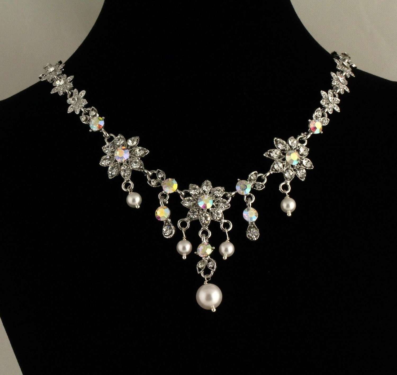 Bridal Rhinestone And Pearl Necklace. Listing 82769796