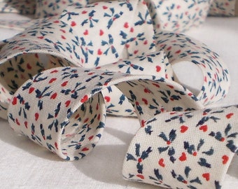 Bias Tape Binding - Hearts and Leaves - 4 Yards Handmade Red White Blue Cotton Fabric, 4th of July Fabric, Singe Fold Binding