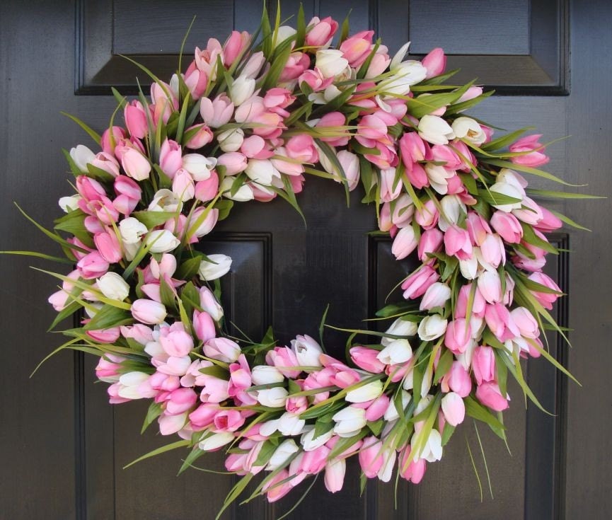 Spring Wreath Thin 20 inch Pink Mini Tulip Spring Wreath