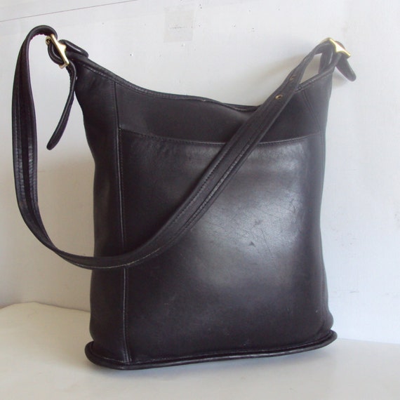 Vintage COACH Black Leather Bucket Tote Bag Purse by pascalvintage