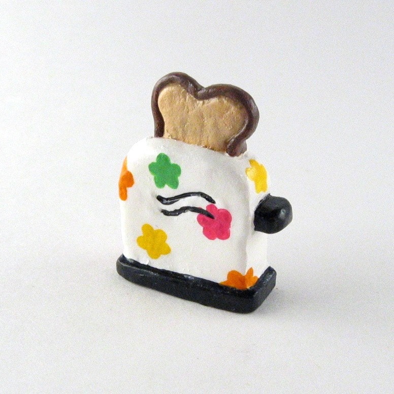 Cute fridge mini toaster with bright colored flower