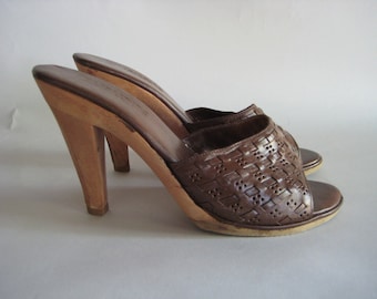 Vintage 70's /80's Woven Leather Peep Toe Platform Heels/Mules made by Buskers
