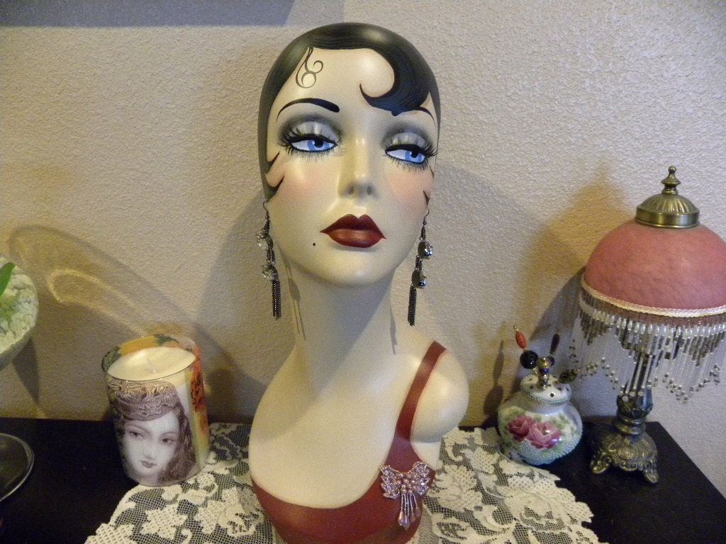 Vintage Style Art Deco Flapper Mannequin Head/ Hat Stand