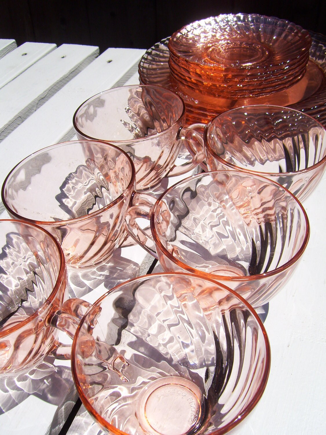 Pink Swirl Arcoroc France Depression Glass 18 Piece Set of