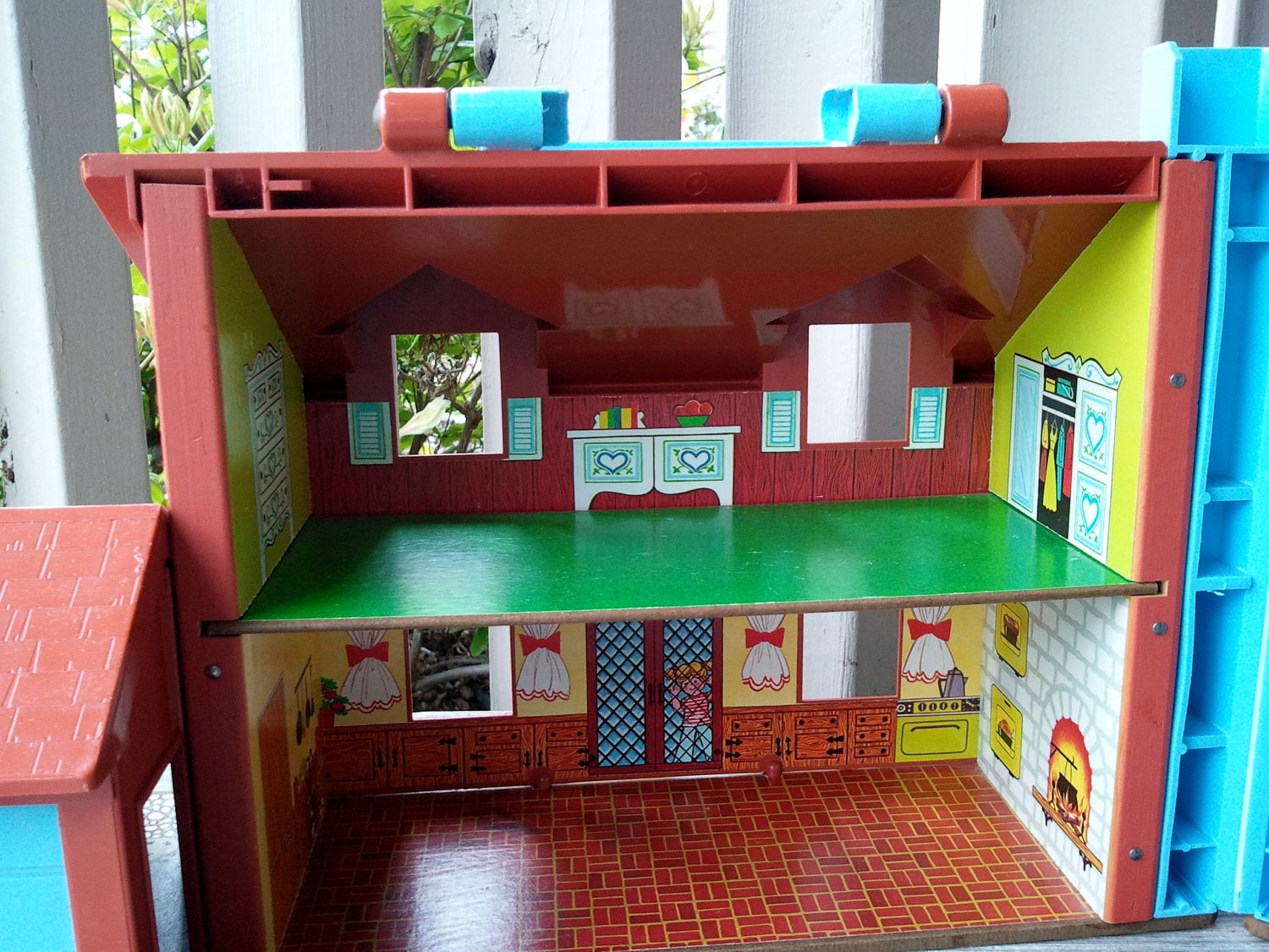 Fisher Price English Tudor Playhouse