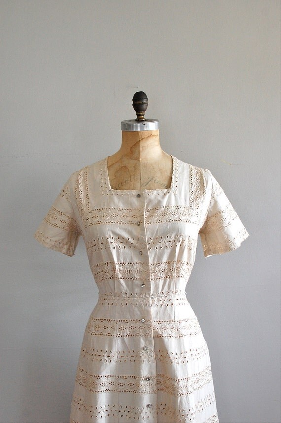 1950s dress / eyelet dress / 50s Lyall lace and by DearGolden