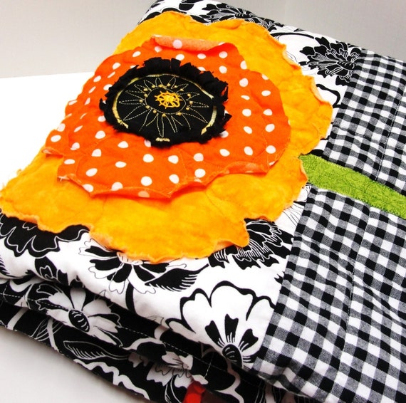 poppy quilt baby / wall art quilt SALE Black FridayCyber