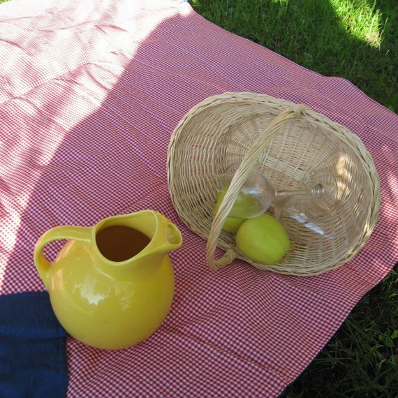Picnic Blanket in Red Gingham / Eco friendly Retro and Roomy