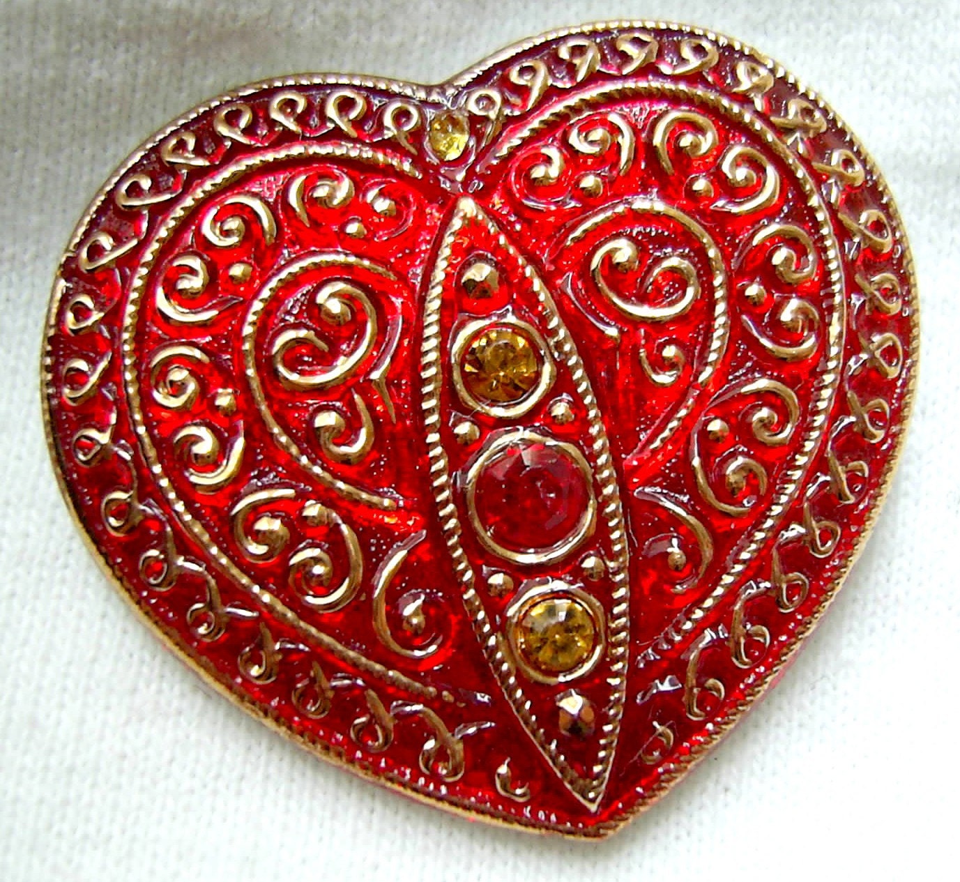 LG Czech Glass Rhinestone Button Red Mirror Back Heart w/