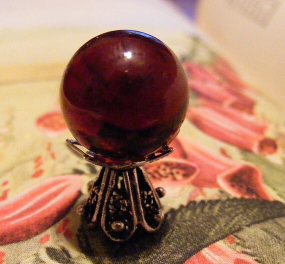 Prophesy / Crystal ball as seen in Harry Potter