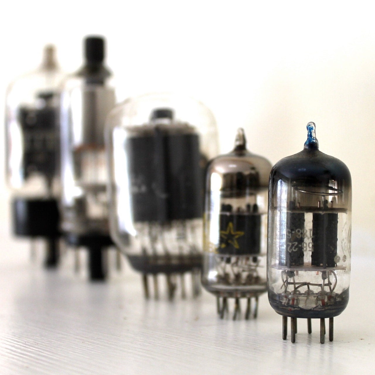 Vintage Vacuum Tubes for radio amplifiers and more Set of 5