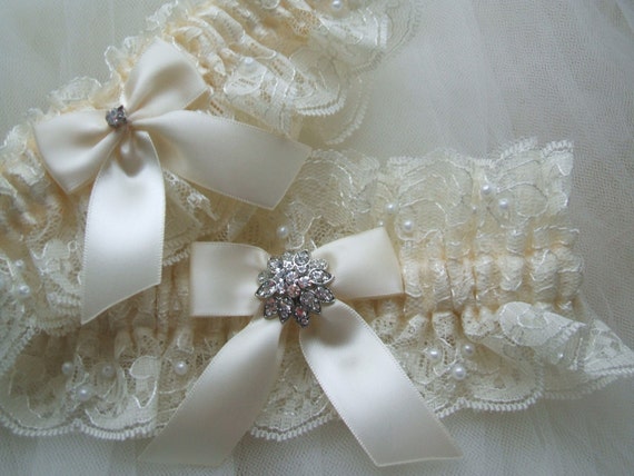 Wedding Garter Set,Bridal garter set,Ivory Chantilly Lace With ...