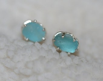 RARE AQUA beach sea glass 925 sterling silver studs post earrings