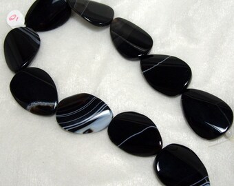 String of Banded Sardonyx Agate Gemstones 23mm x 33mm (78)
