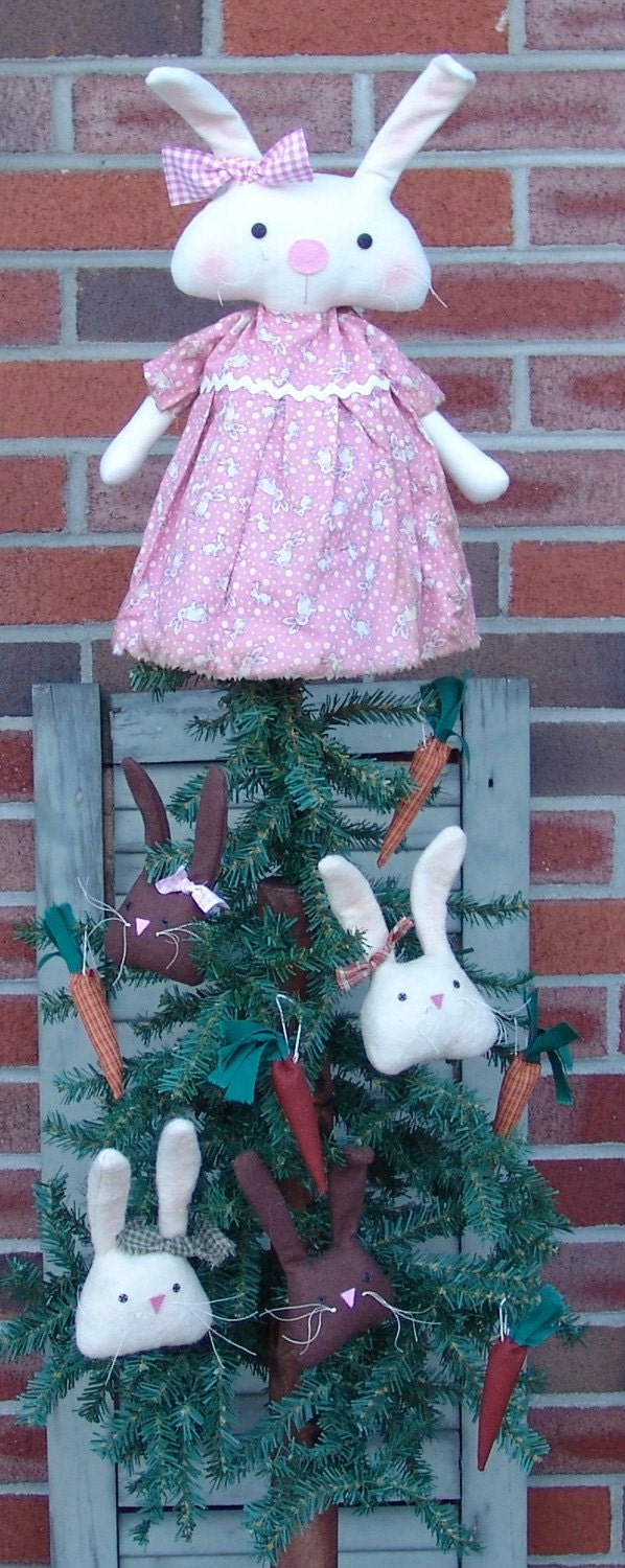 Easter Bunny Tree Topper and carrot ornaments by CindysHomespun