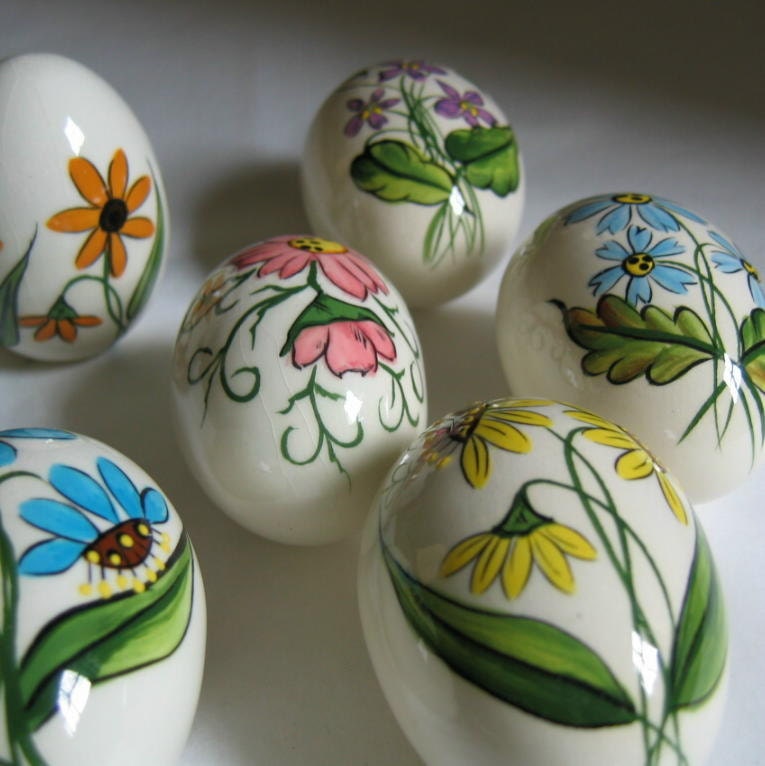 Set of 6 Vintage Hand Painted Ceramic Eggs with Flowers
