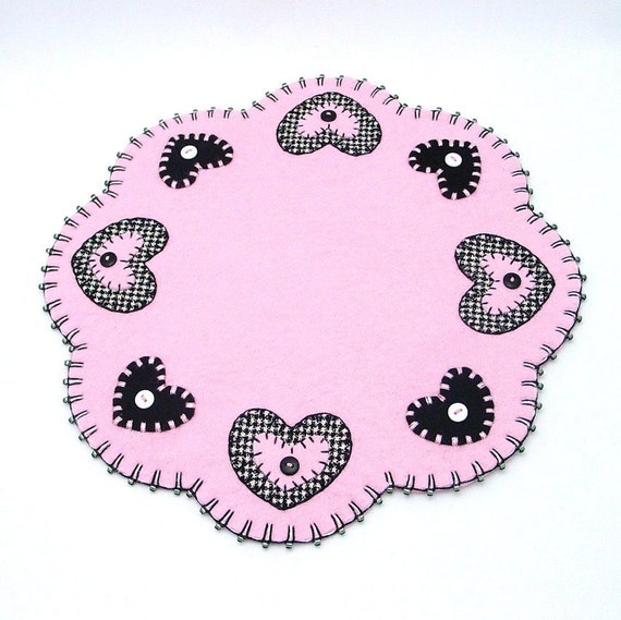 Valentine Heart Design Penny Rug Style Candle Mat or Tree Mat