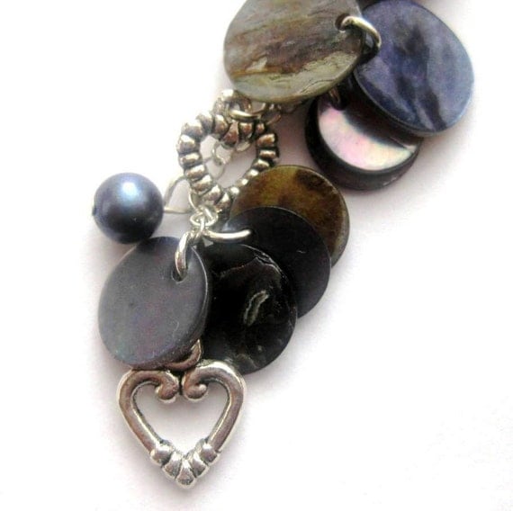 https://www.etsy.com/ie/listing/41893789/blue-purse-charm-pearls-mother-of-pearl?ref=shop_home_active_2&ga_search_query=hearts