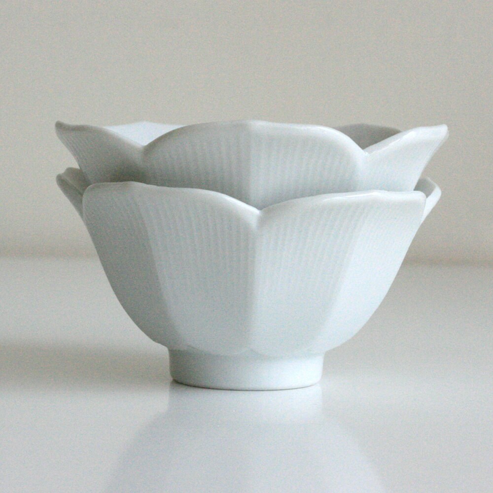 Vintage Lotus Bowls Set of Two Nesting White Flower Dishes