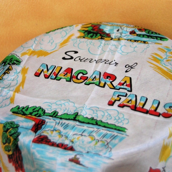 Niagara Falls Mint Souvenir Scarf