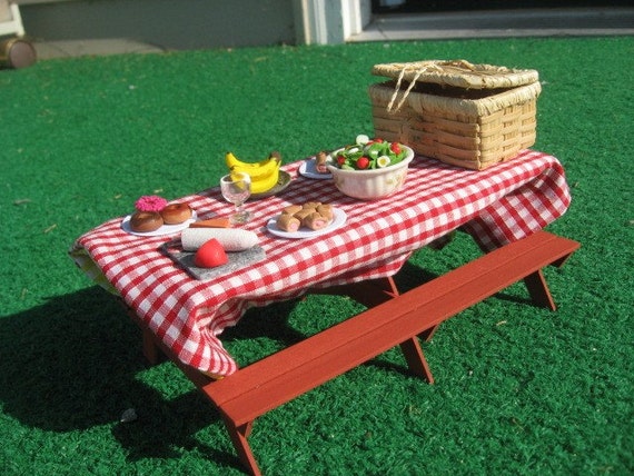 miniature-picnic-table-by-minibuilder-on-etsy