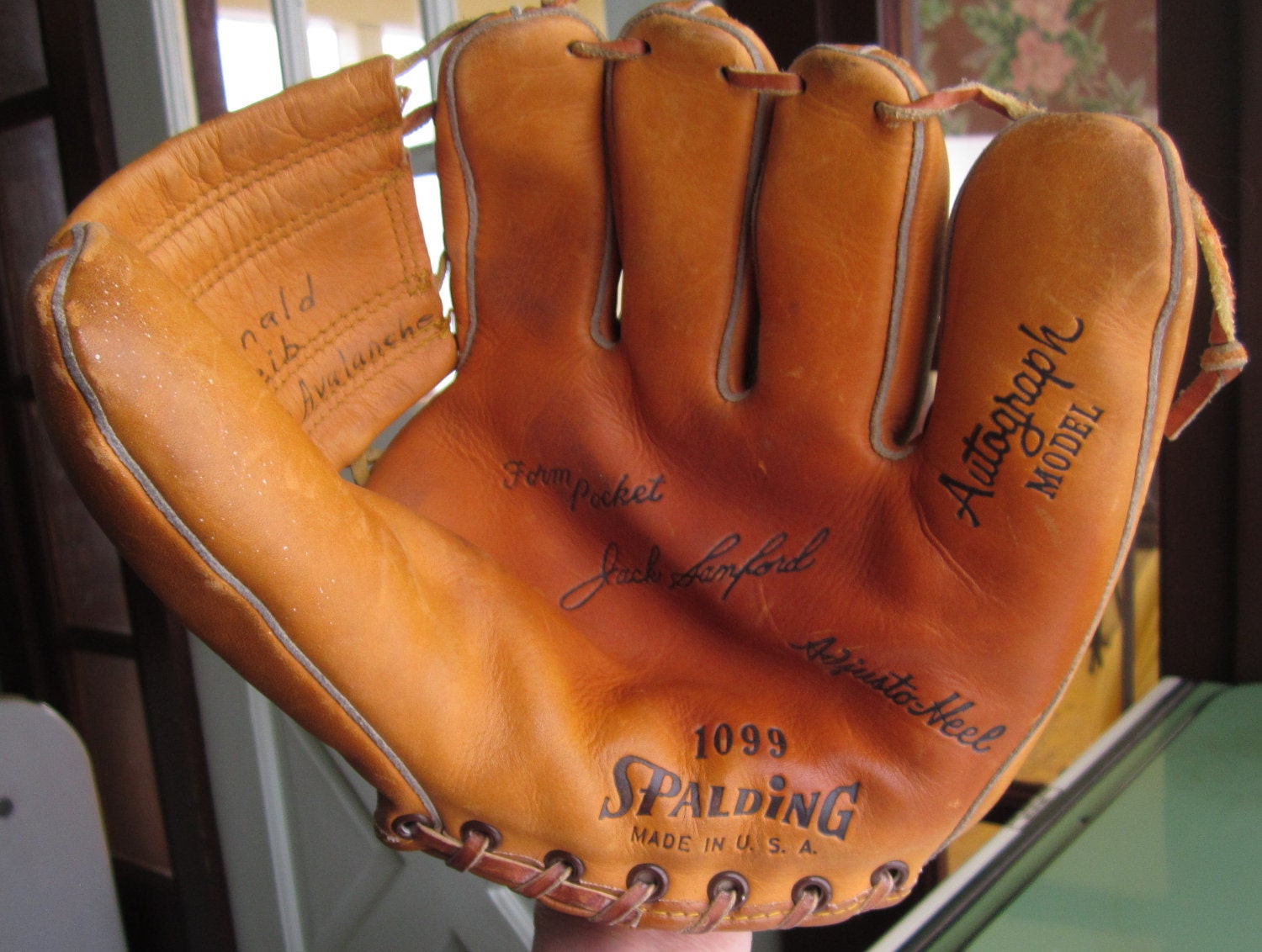 Vintage Spalding Baseball Mitt Glove 1099 by nanascottagehouse