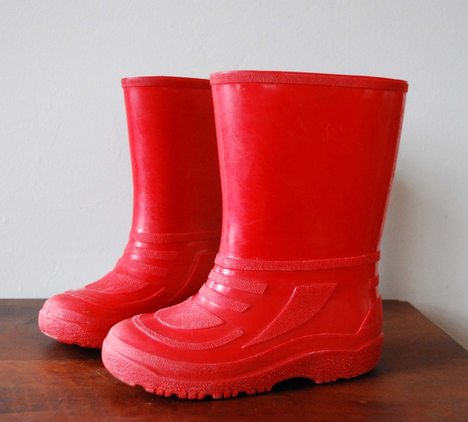 Vintage RED Rubber Rain Boots by redcombvintage on Etsy