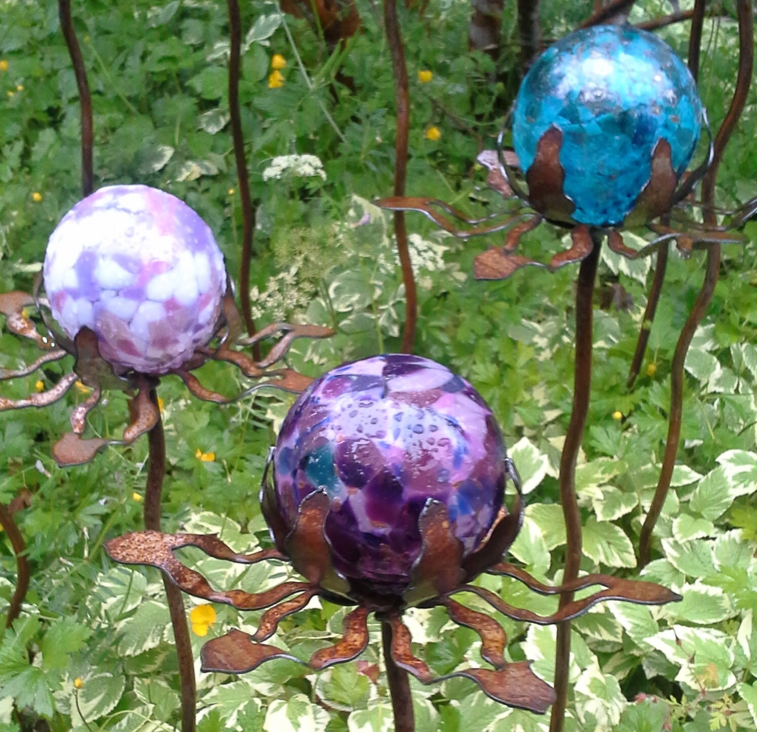 SET of 3 Garden Glass Ball GARDEN STAKE Metal Steel