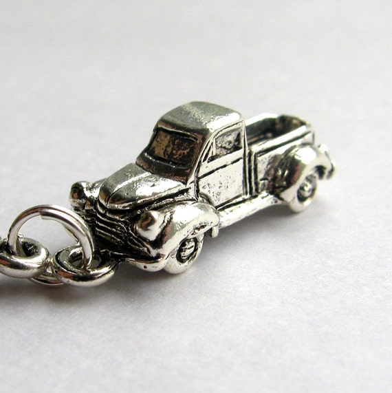 Vintage 50's Pickup Truck charm necklace silver pewter