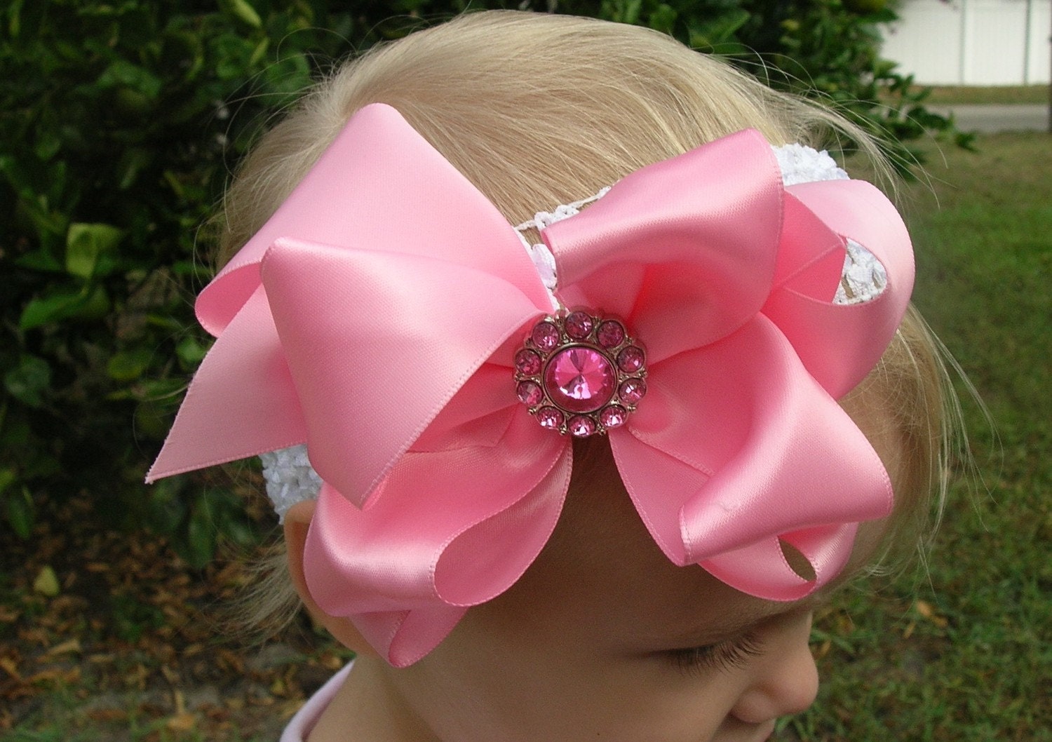 Boutique Hair Bow.. SALE...15% OFF See Store...Hair by Ellasbows