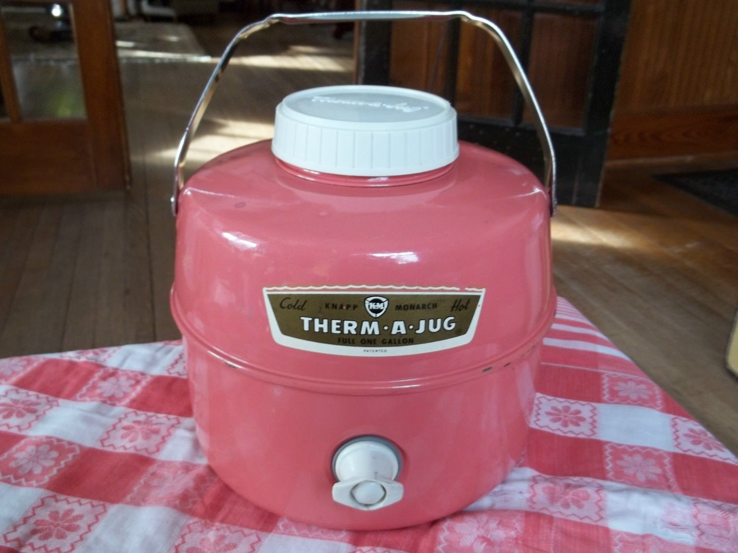 Vintage Pink ThermAJug One Gallon by Knapp Monarch