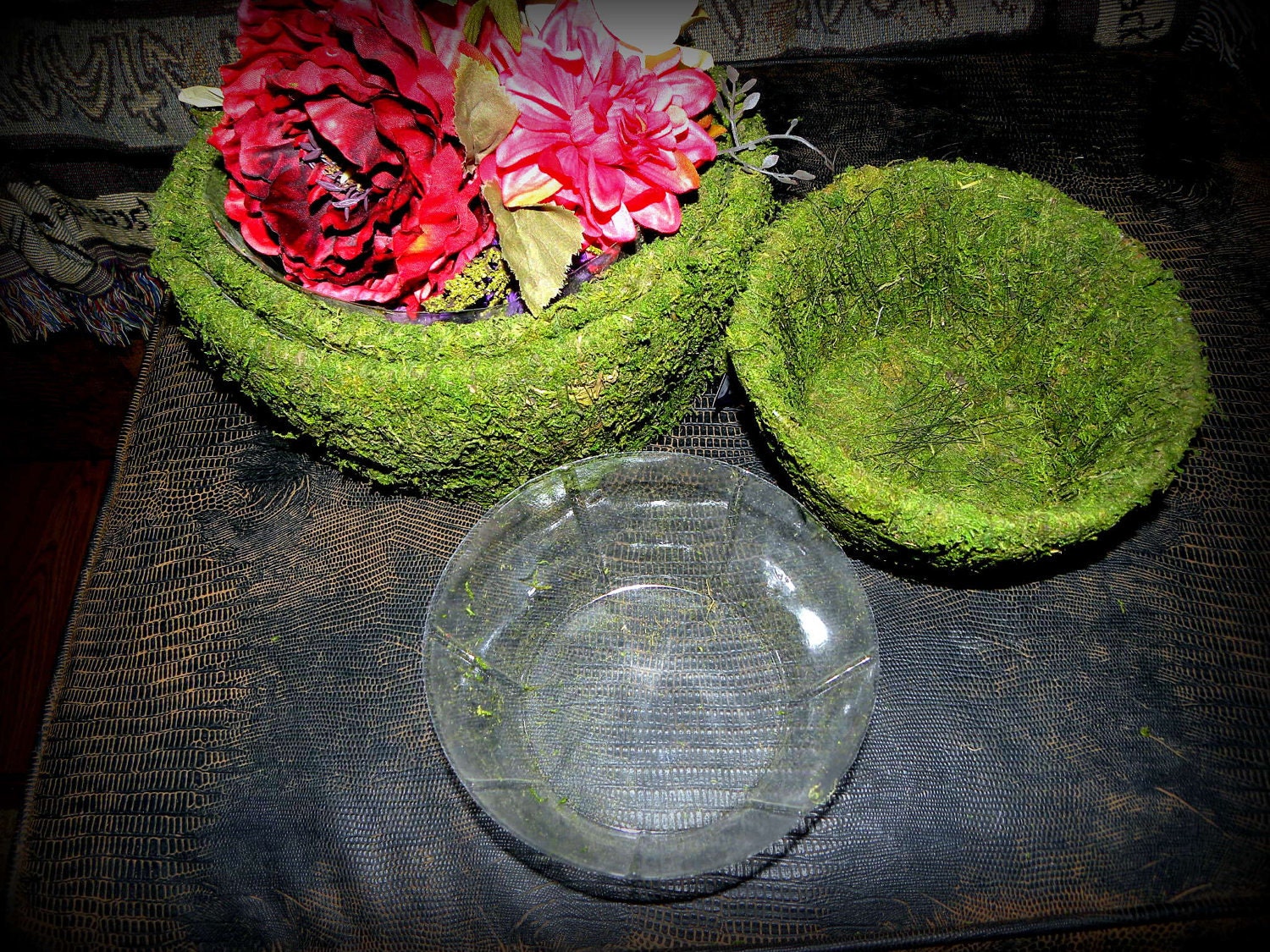 Moss baskets Roseville Set of 3 Moss Basket plantersLINERS
