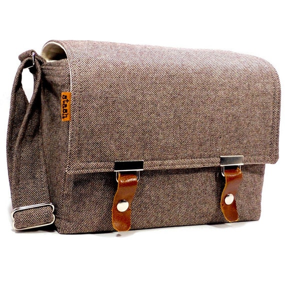 Medium camera bag with padded insert brown and by MooseAndPine
