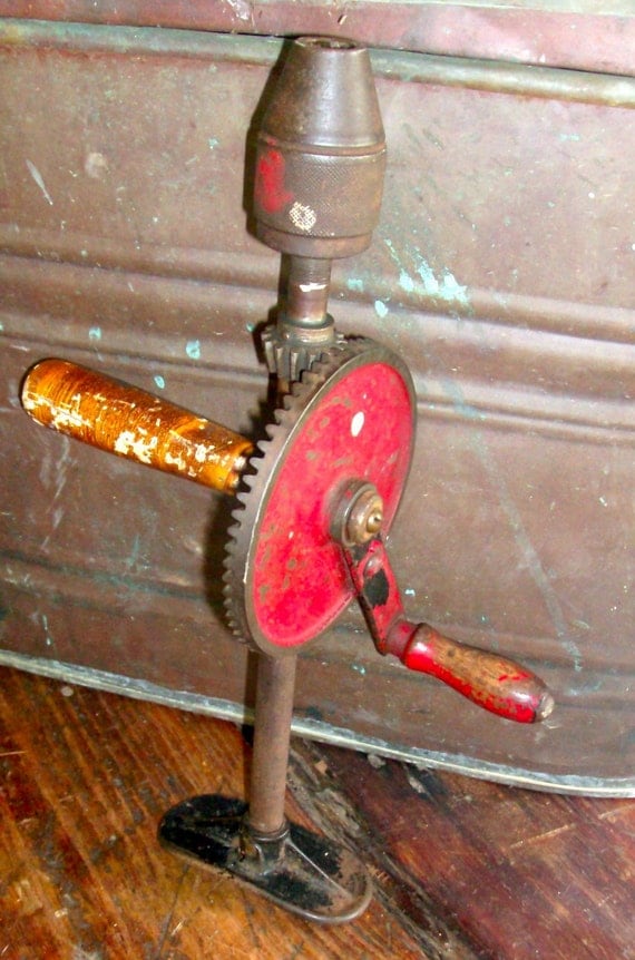 HURDY GURDY MAN Manual Hand Drill / Antique / 1940's