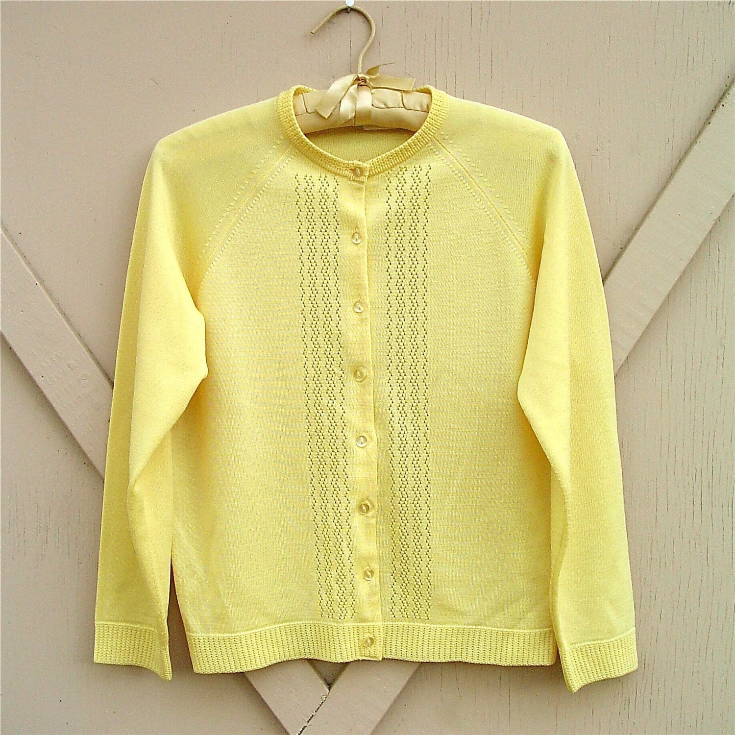 Vintage Cardigan Sweater 84