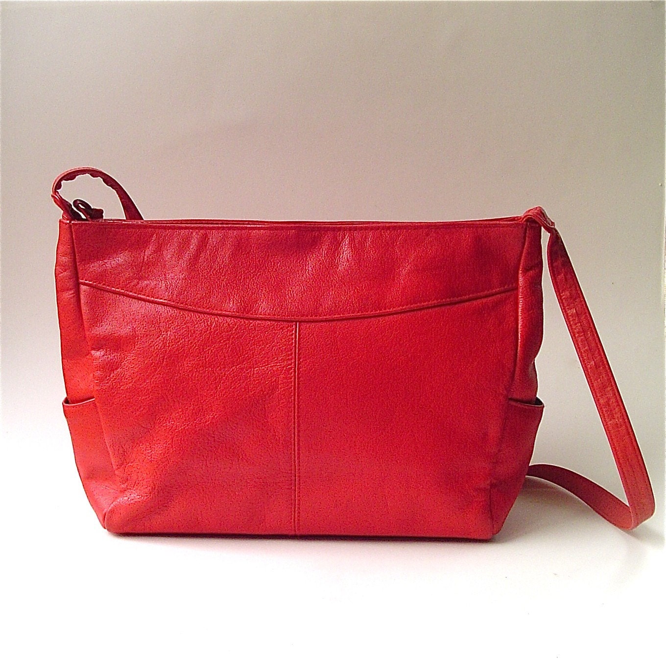 vintage Candy Apple Red Leather Purse by SkinnyandBernie on Etsy