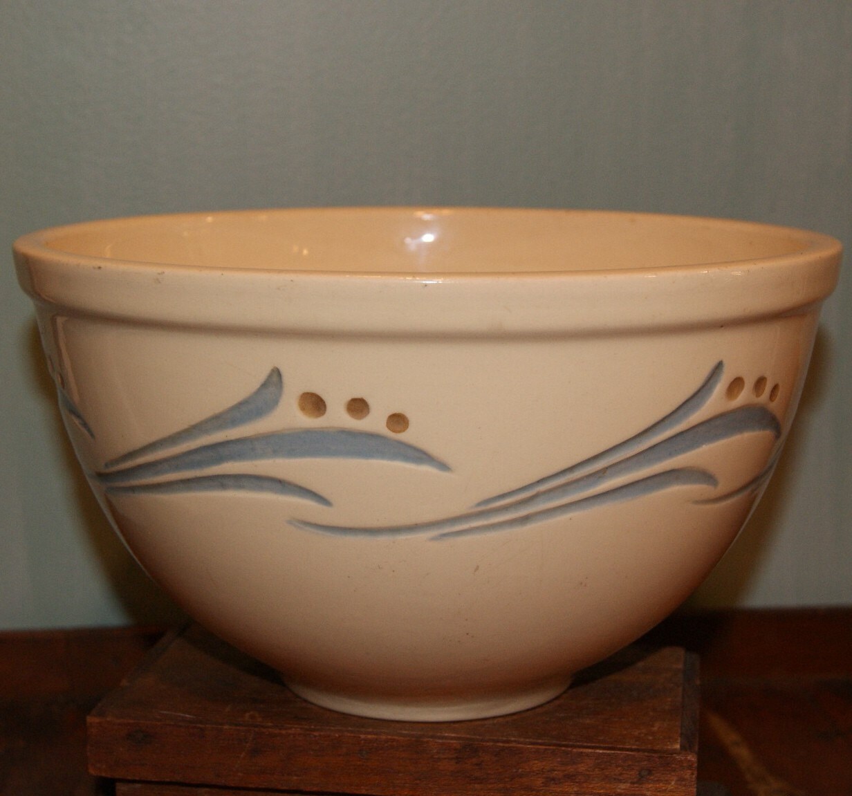 Roseville Mixing Bowl