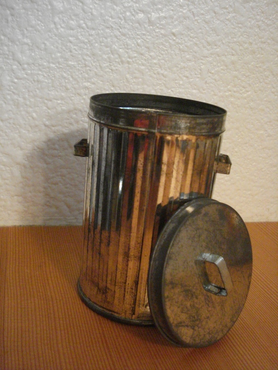 Vintage Metal Tin Trash Can Garbage Can with Lid