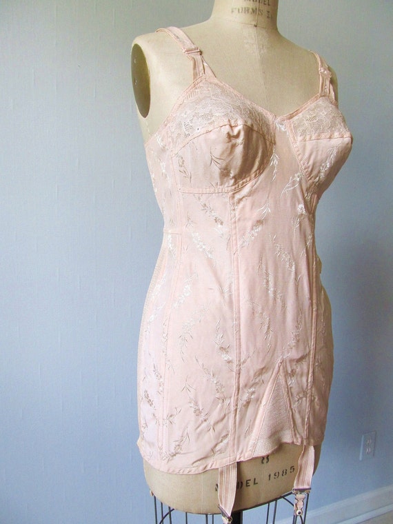 Vintage Corset 1950s Full Body Bullet Bra Girdle Corset